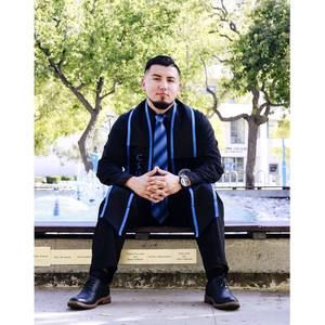 Meet your Posher, Cesar